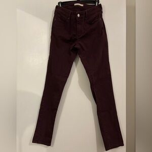 Levi’s 711 Skinny Burgundy Jean Size 27